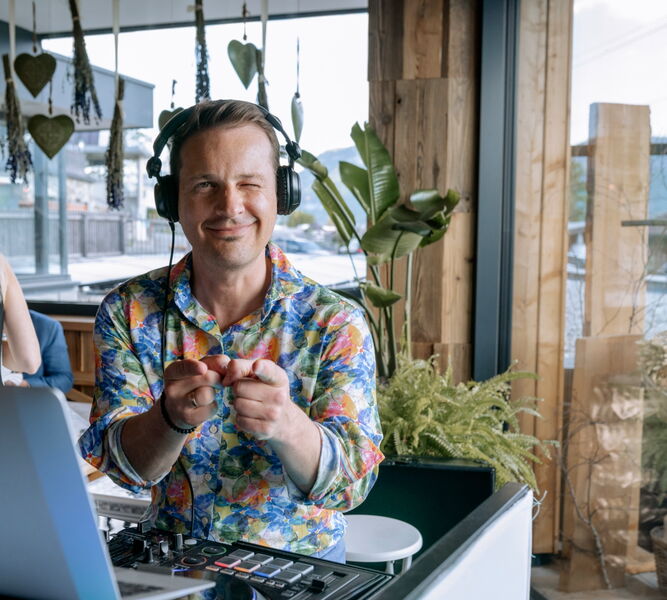 Sektempfang2 mit DJ Florian Martini